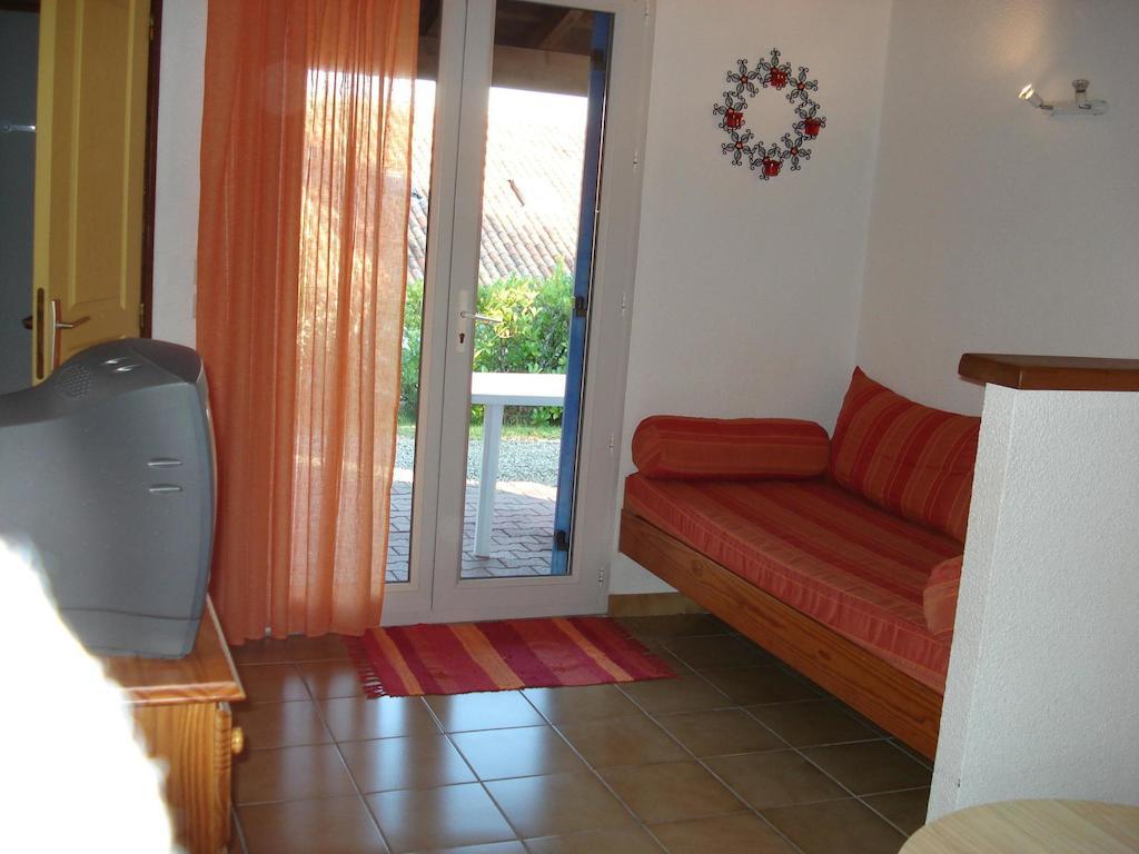 La Grange Du Cheval Blanc Villa Villeneuve-sur-Lot Ruang foto